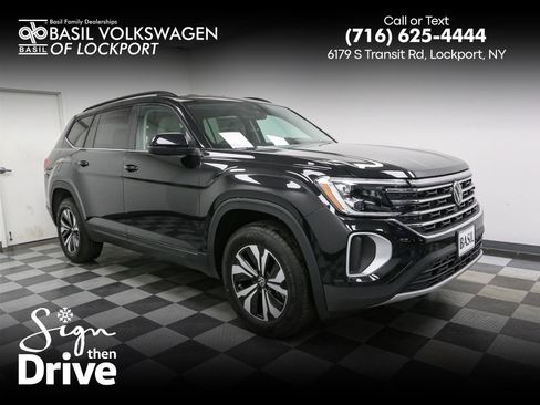 New 2026 Volkswagen Atlas SE image 1