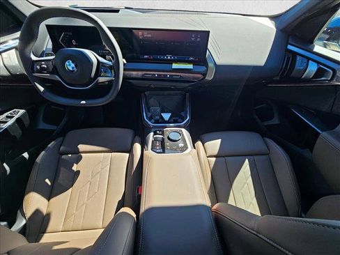 Used 2026 BMW X3 xDrive30 w/ Premium Package image 12