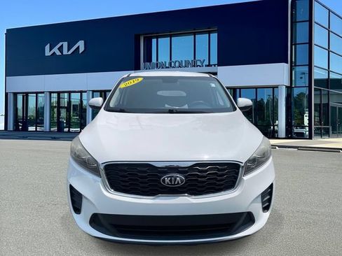 Used 2019 Kia Sorento FWD image 2