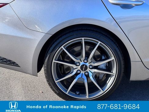 Used 2024 Genesis G70 2.5T image 38