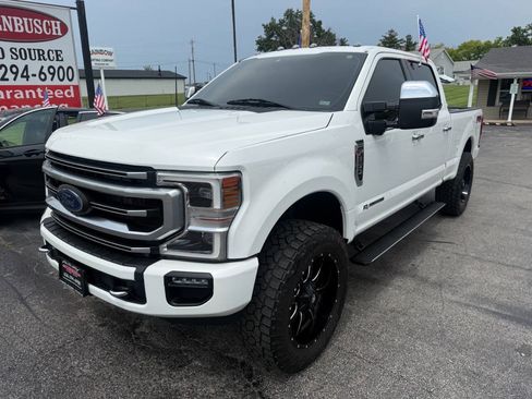 Used 2022 Ford F250 Platinum AWD/4WD image 2