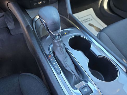 Used 2024 Chevrolet Malibu LT image 19