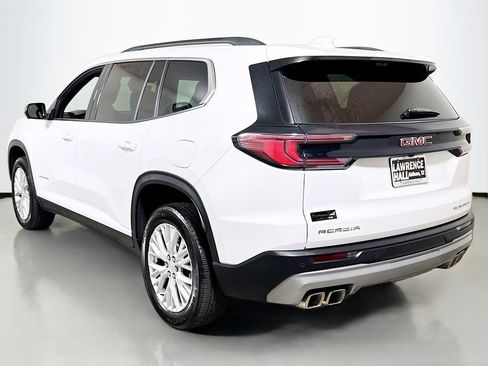 Certified 2026 GMC Acadia Elevation w/ Elevation Premium Package FWD image 6