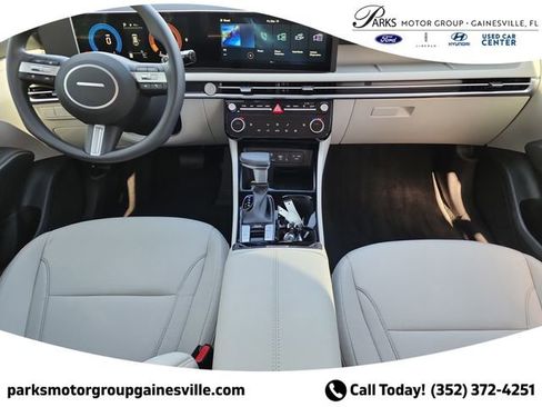 New 2025 Hyundai Tucson SEL image 13