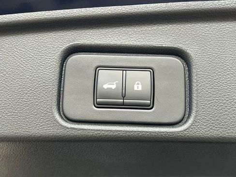 New 2026 Nissan Pathfinder SL image 36