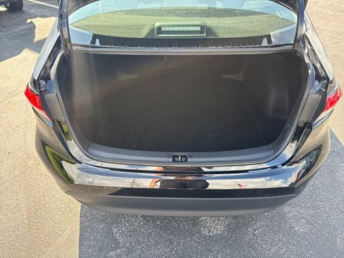 Used 2025 Toyota Corolla LE FWD image 23