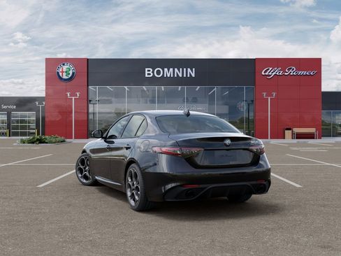 New 2026 Alfa Romeo Giulia RWD image 3