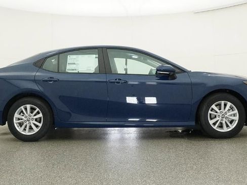 New 2026 Toyota Camry LE FWD image 27
