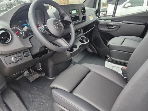 New 2026 Mercedes-Benz Sprinter 2500 image 2