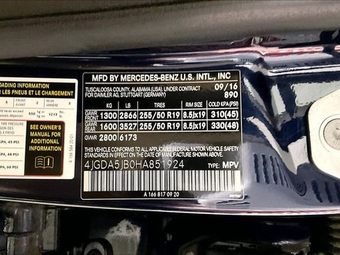 Used 2017 Mercedes-Benz GLE 350 w/ Premium 1 Package image 32