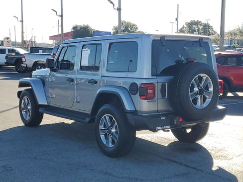 Used 2021 Jeep Wrangler Unlimited Sahara image 5