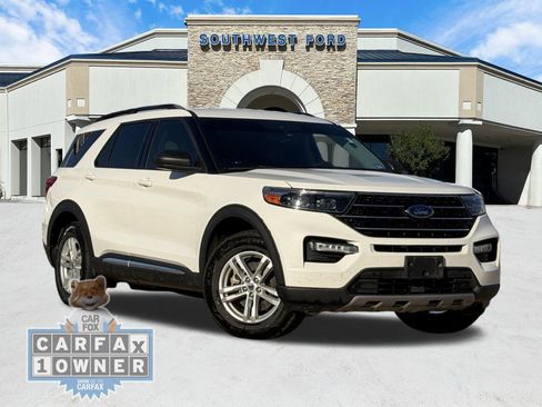 Used 2021 Ford Explorer XLT w/ Equipment Group 202A image 1