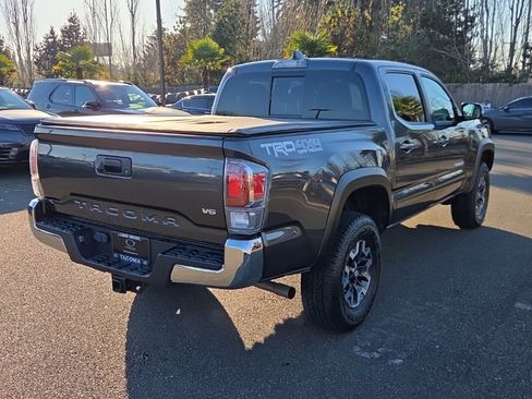 Used 2021 Toyota Tacoma TRD Off-Road image 7