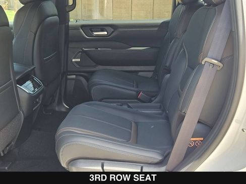 New 2026 Nissan Armada SL w/ Captain's Chari Seat Package AWD/4WD image 17