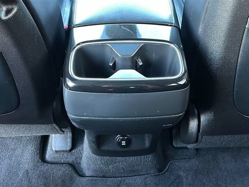 Used 2025 Kia Telluride S FWD image 33
