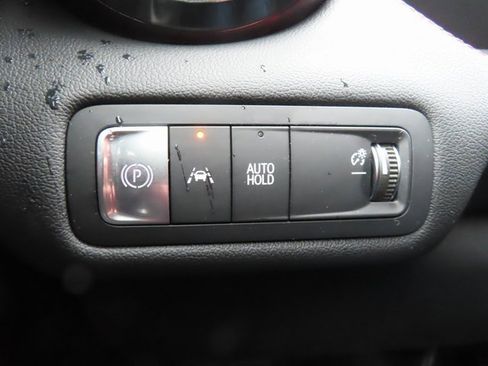 Used 2024 Chevrolet Blazer EV RS image 32