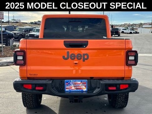 New 2025 Jeep Gladiator Rubicon image 4