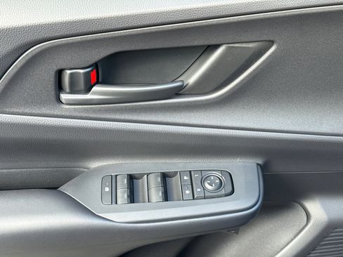 New 2026 Toyota Prius Plug-In Hybrid image 25