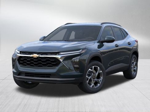 New 2026 Chevrolet Trax LT w/ Driver Confidence Package image 7
