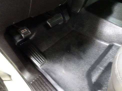 Used 2015 Chevrolet Silverado 2500 W/T RWD image 21