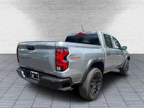 Used 2024 Chevrolet Colorado Trail Boss AWD/4WD image 4