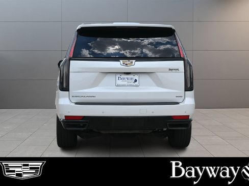 Used 2023 Cadillac Escalade ESV Sport w/ Touring Package AWD/4WD image 7