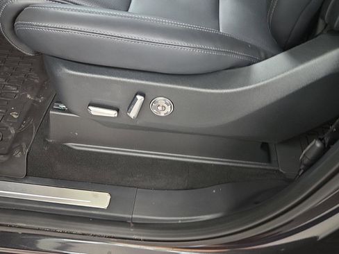 New 2025 Lincoln Navigator L Reserve w/ Jet Appearance Package image 14