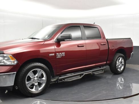 Used 2019 RAM 1500 Big Horn AWD/4WD image 14