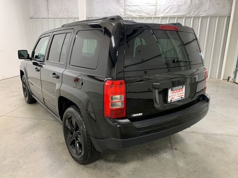 Used 2014 Jeep Patriot Sport w/ Power Value Group image 18