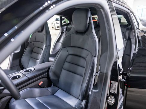 Used 2024 Porsche Taycan 4S image 37