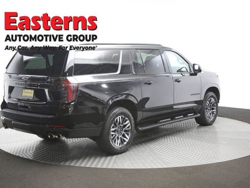 Used 2025 Chevrolet Suburban Z71 AWD/4WD image 44