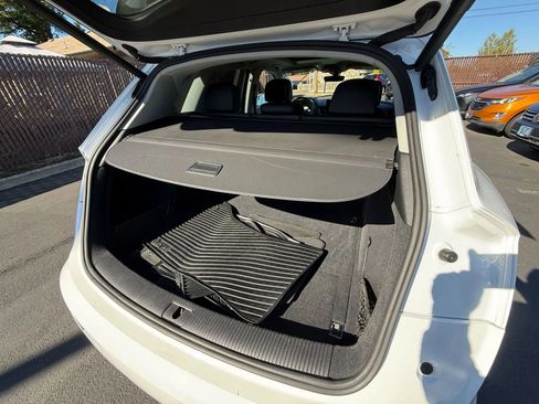 Used 2020 Audi Q5 2.0T Premium image 11