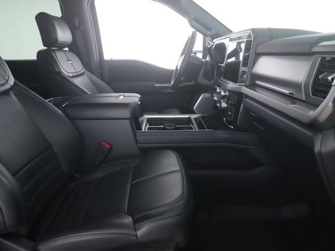 Used 2025 Ford F250 Platinum w/ FX4 Off-Road Package AWD/4WD image 35