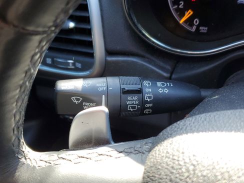 Used 2017 Jeep Grand Cherokee Altitude image 15