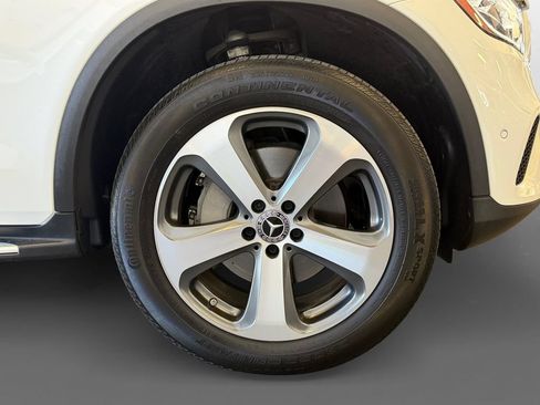 Used 2023 Mercedes-Benz GLC 300 4MATIC Coupe image 8