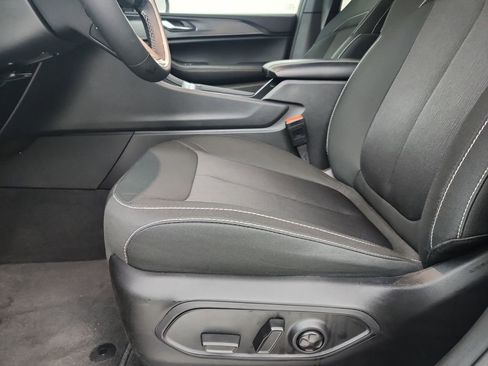 New 2025 Jeep Grand Cherokee Laredo w/ Luxury Tech Group I AWD/4WD image 19