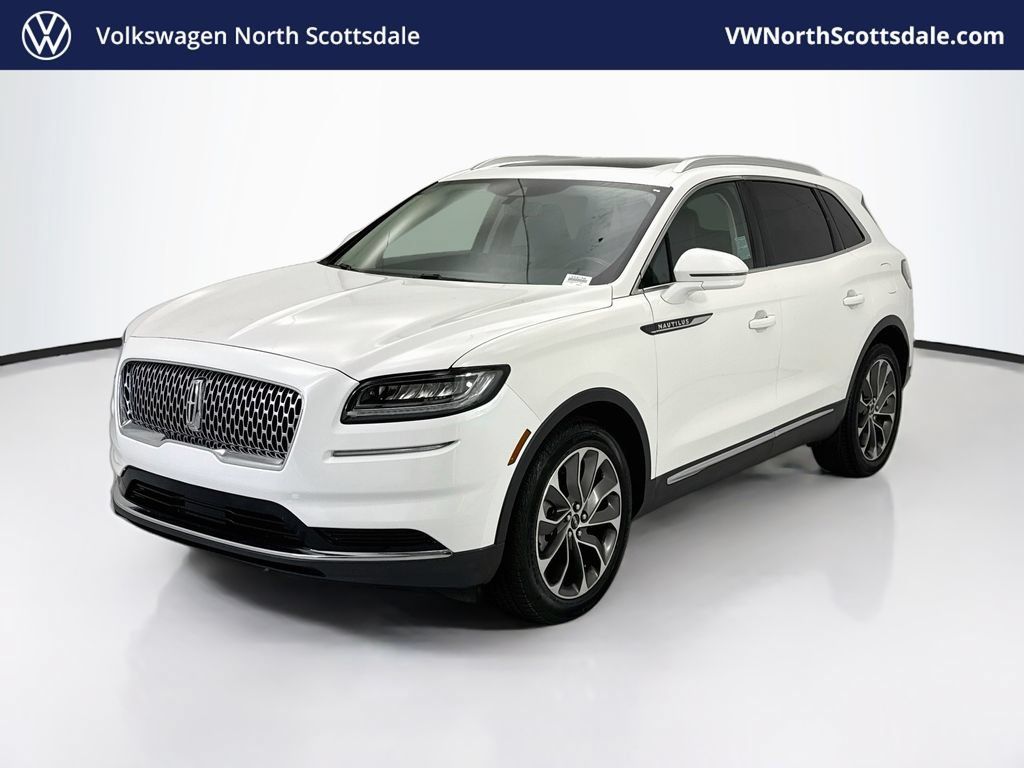 Used 2023 Lincoln Nautilus Reserve w/ Luxury Package AWD/4WD image 1