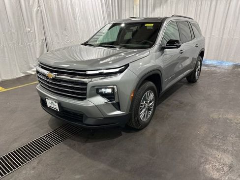 New 2026 Chevrolet Traverse LT w/ Driver Confidence Package image 24