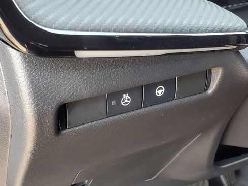 New 2025 Nissan Kicks SR w/ SR Premium Package image 13