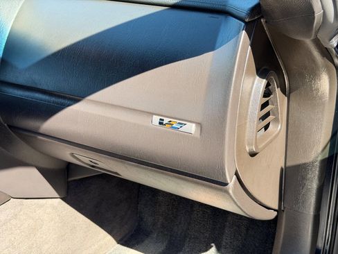 Used 2007 Cadillac XLR V RWD image 24