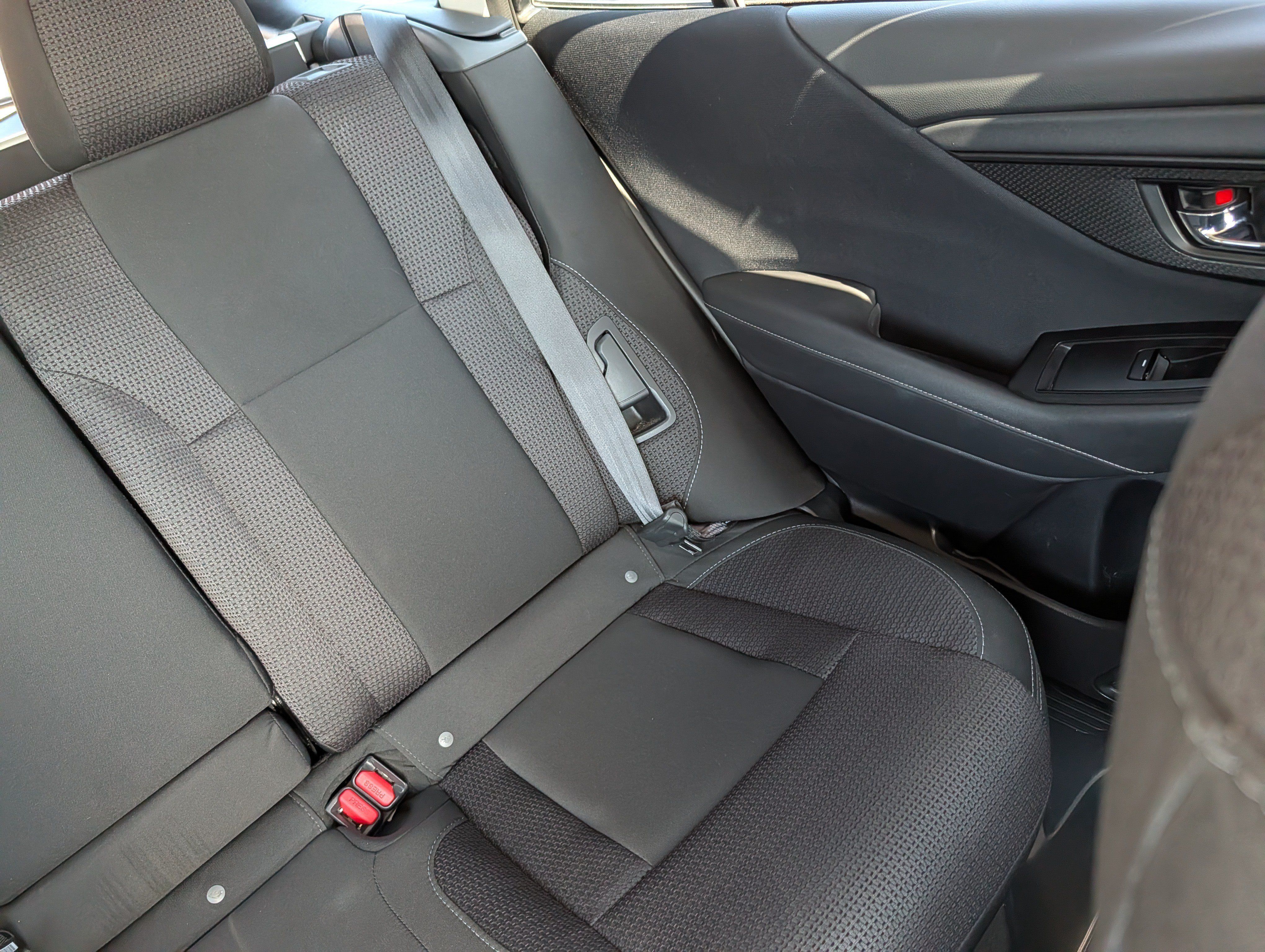 Certified 2025 Subaru Outback Premium AWD/4WD image 14
