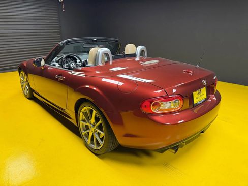 Used 2010 MAZDA MX-5 Miata Grand Touring w/ Premium Pkg image 20