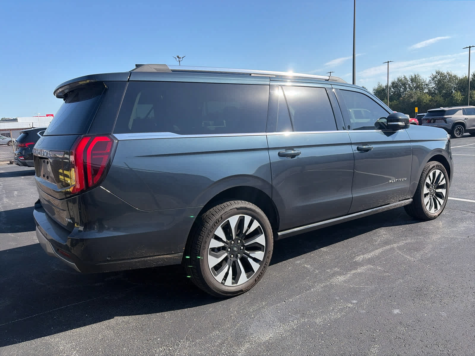 Used 2025 Ford Expedition Max Platinum w/ Driver's Package AWD/4WD image 7
