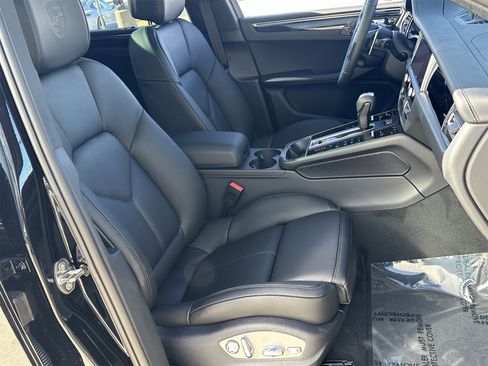 New 2026 Porsche Macan image 20
