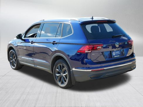 Certified 2024 Volkswagen Tiguan SE w/ Panoramic Sunroof Package image 5