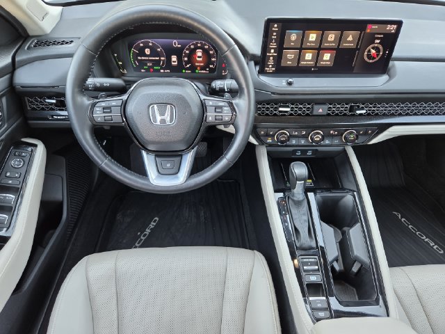 Used 2025 Honda Accord Touring image 30