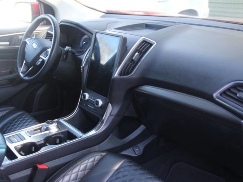 Certified 2024 Ford Edge Titanium AWD/4WD image 21