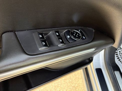Used 2014 Lincoln MKZ w/ Equipment Group 102A Reserve FWD image 30