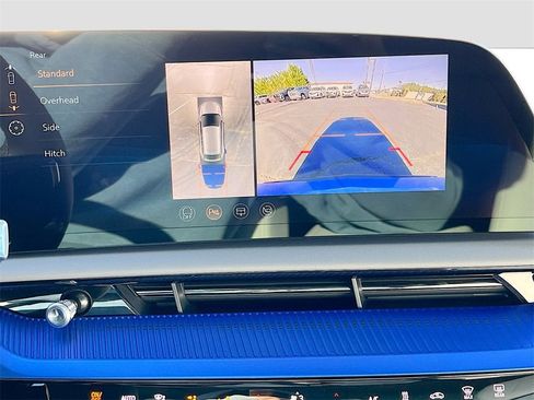 New 2025 Cadillac Optiq Luxury 1 image 19