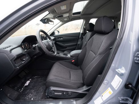 New 2025 Honda Accord SE image 9